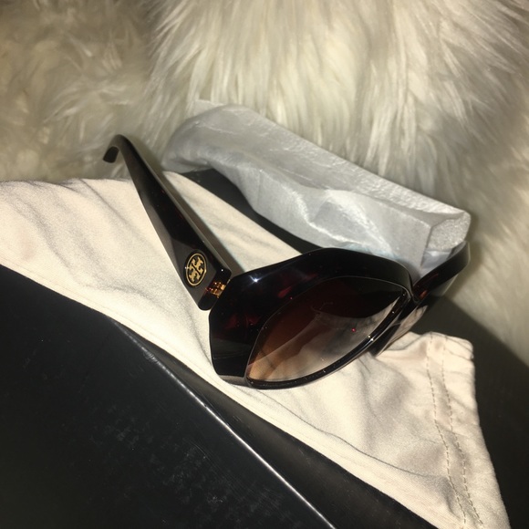 AUTHENTIC TORY BURCH SHADES - Picture 4 of 7